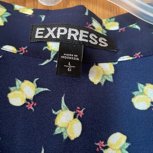 Brand new express sleeves blouse - Picture 2 of 6